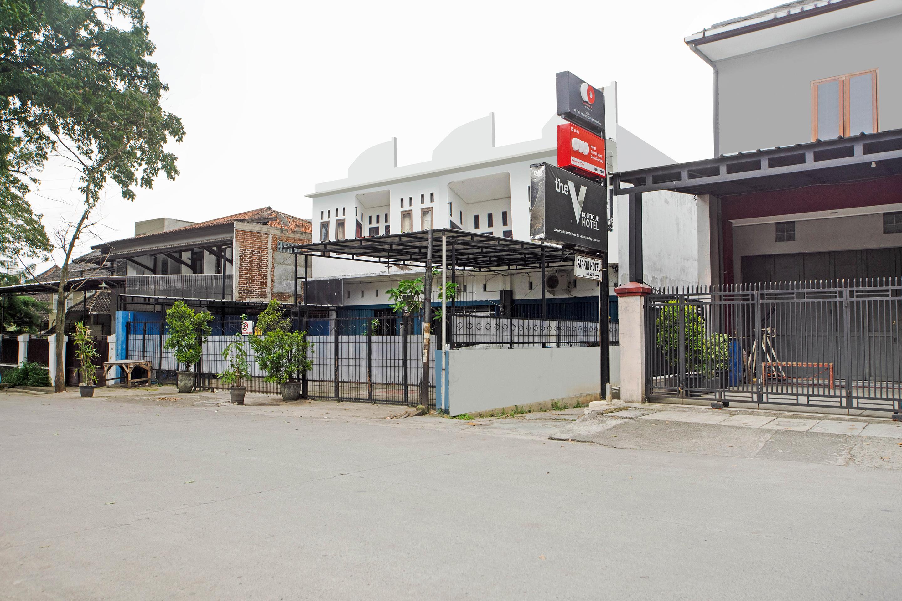 Reddoorz @ Hotel Arimbi Dewi Sartika Baru Bandung Eksteriør bilde